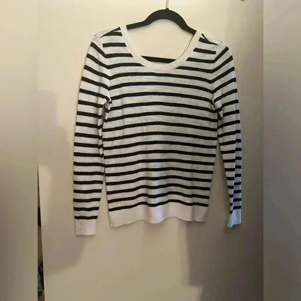 NWOT LOFT Black and White Stripe Sweater in XS